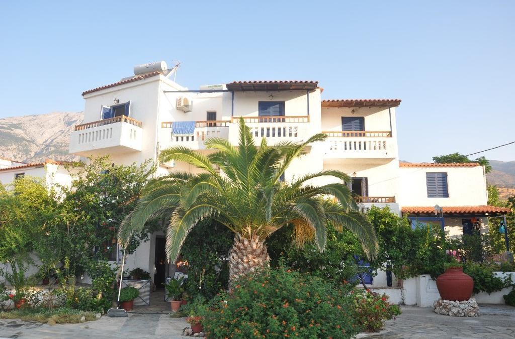 Villa Maria Marathókampos Exteriör bild